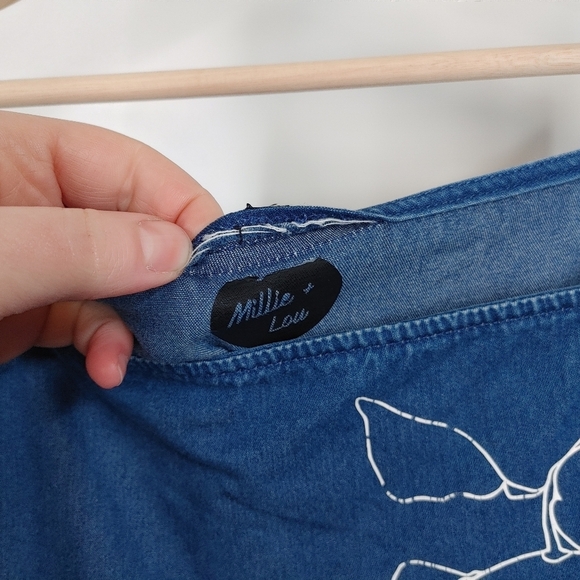 Millie & Lou Faux Wrap Midi Dress - Picture 9 of 9